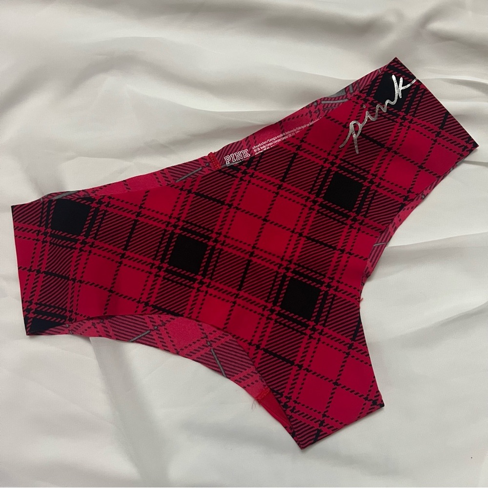 PINK Victoria's Secret Pink and Black Plaid No Show Cheekies